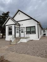 featured image of 821 1/2 W Buffalo St #2