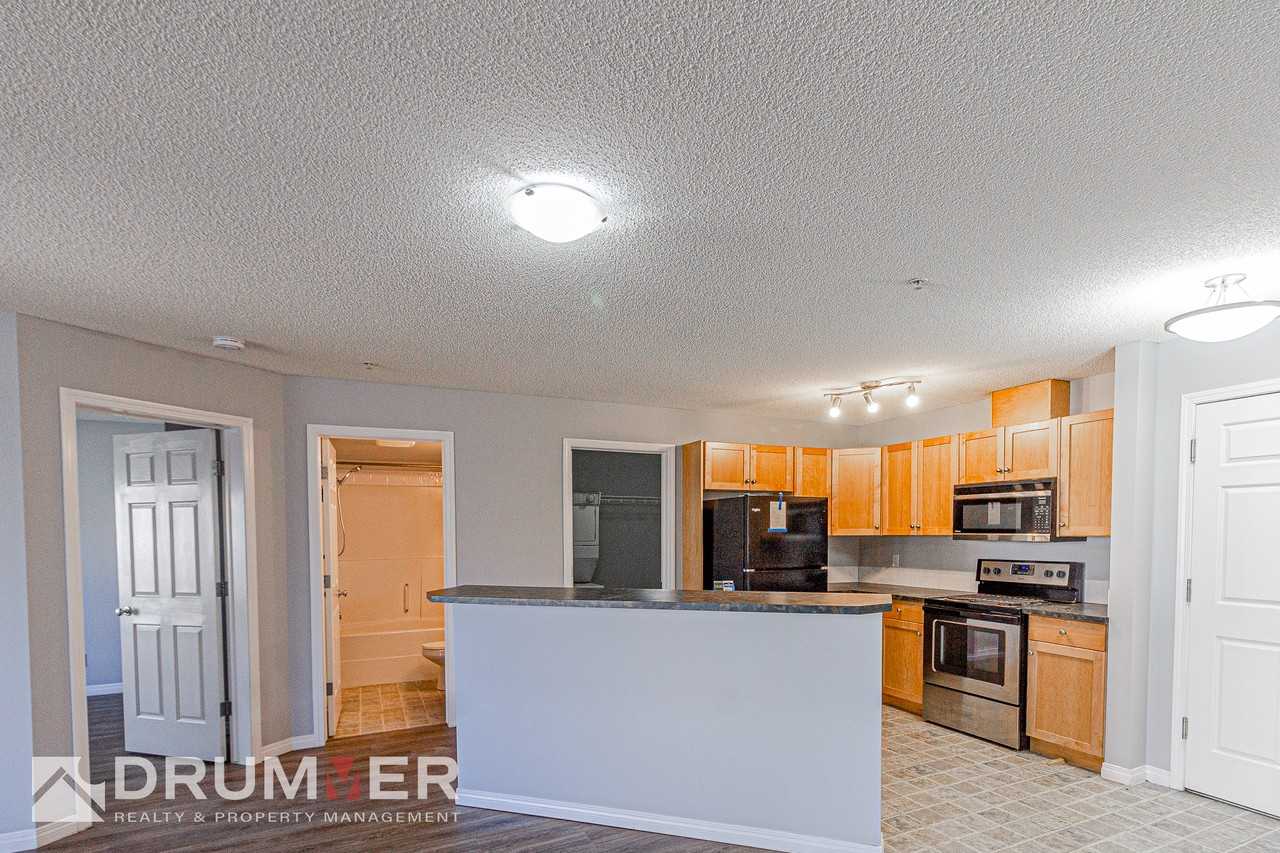 222 - Photo 2 of 27