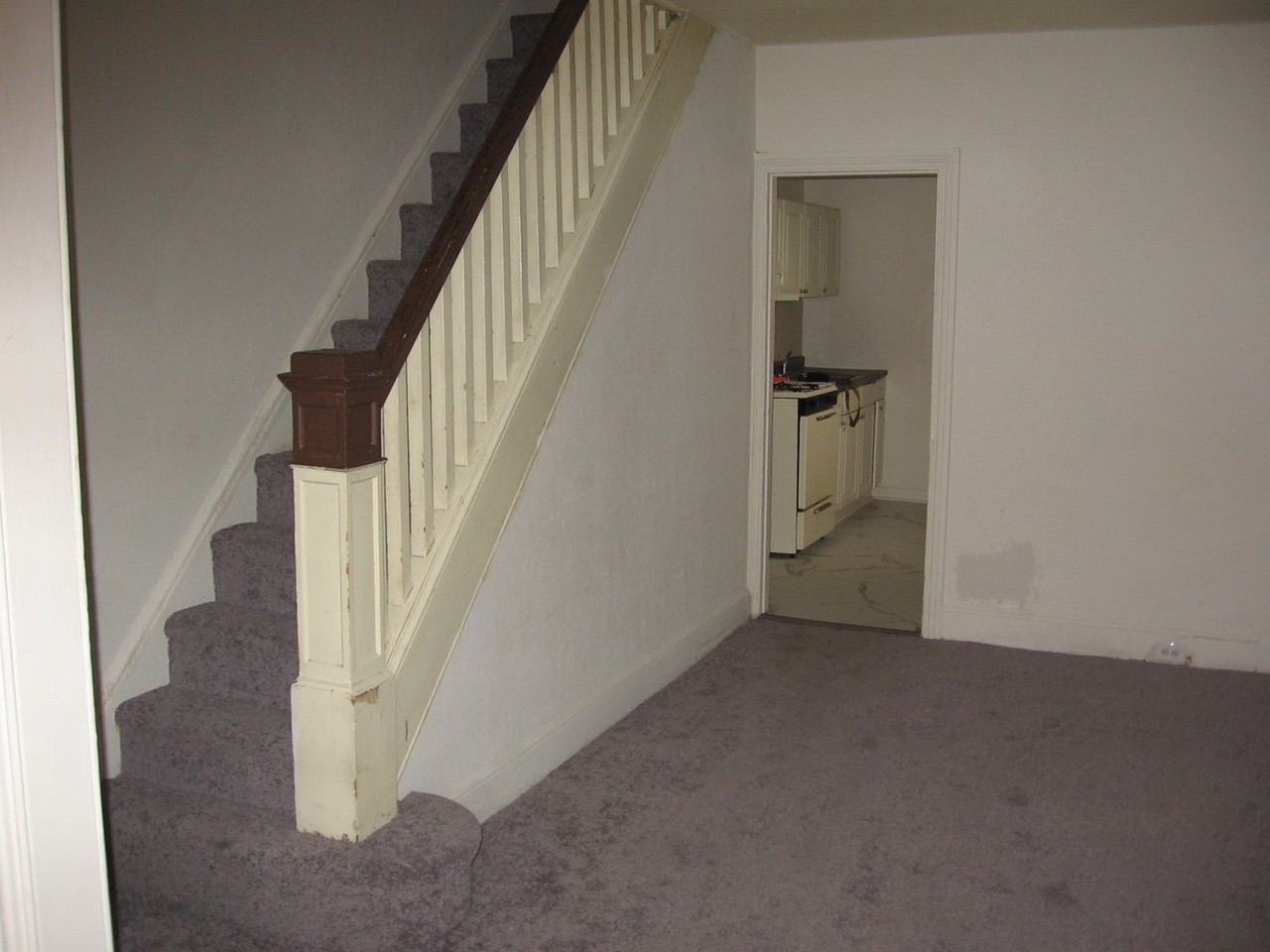 25 E Bringhurst St - Photo 7 of 11