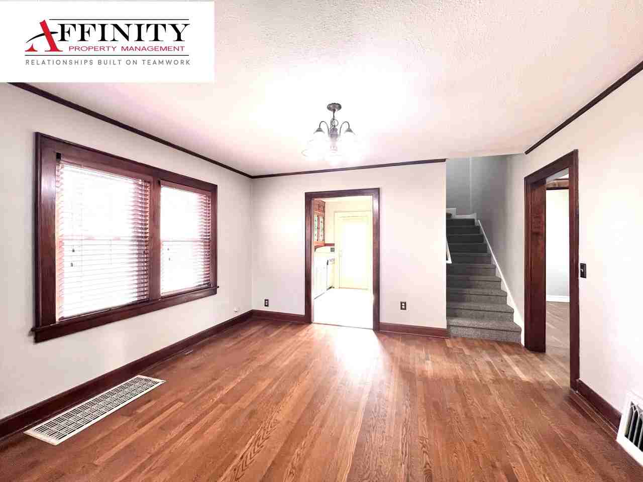 1411 Ne Englewood Rd #1 - Photo 4 of 30