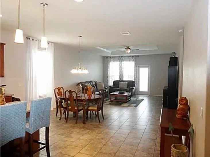 6920 Longford Trl - Photo 4 of 8