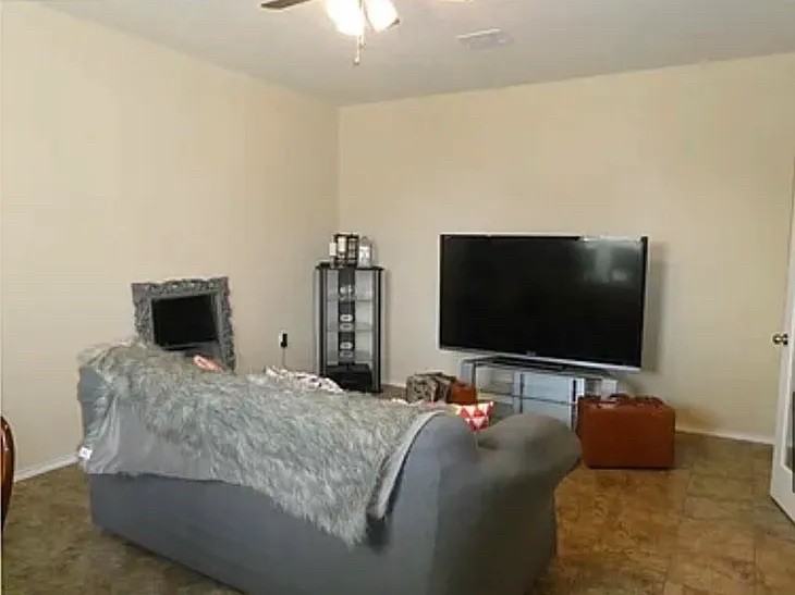 6920 Longford Trl - Photo 6 of 8