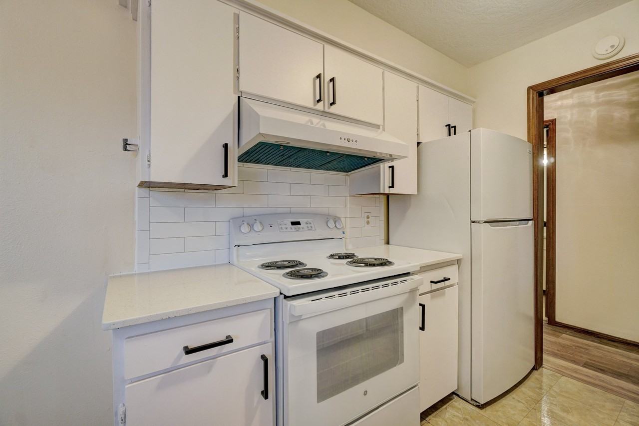 2244 Donna Dr #1 - Photo 6 of 16