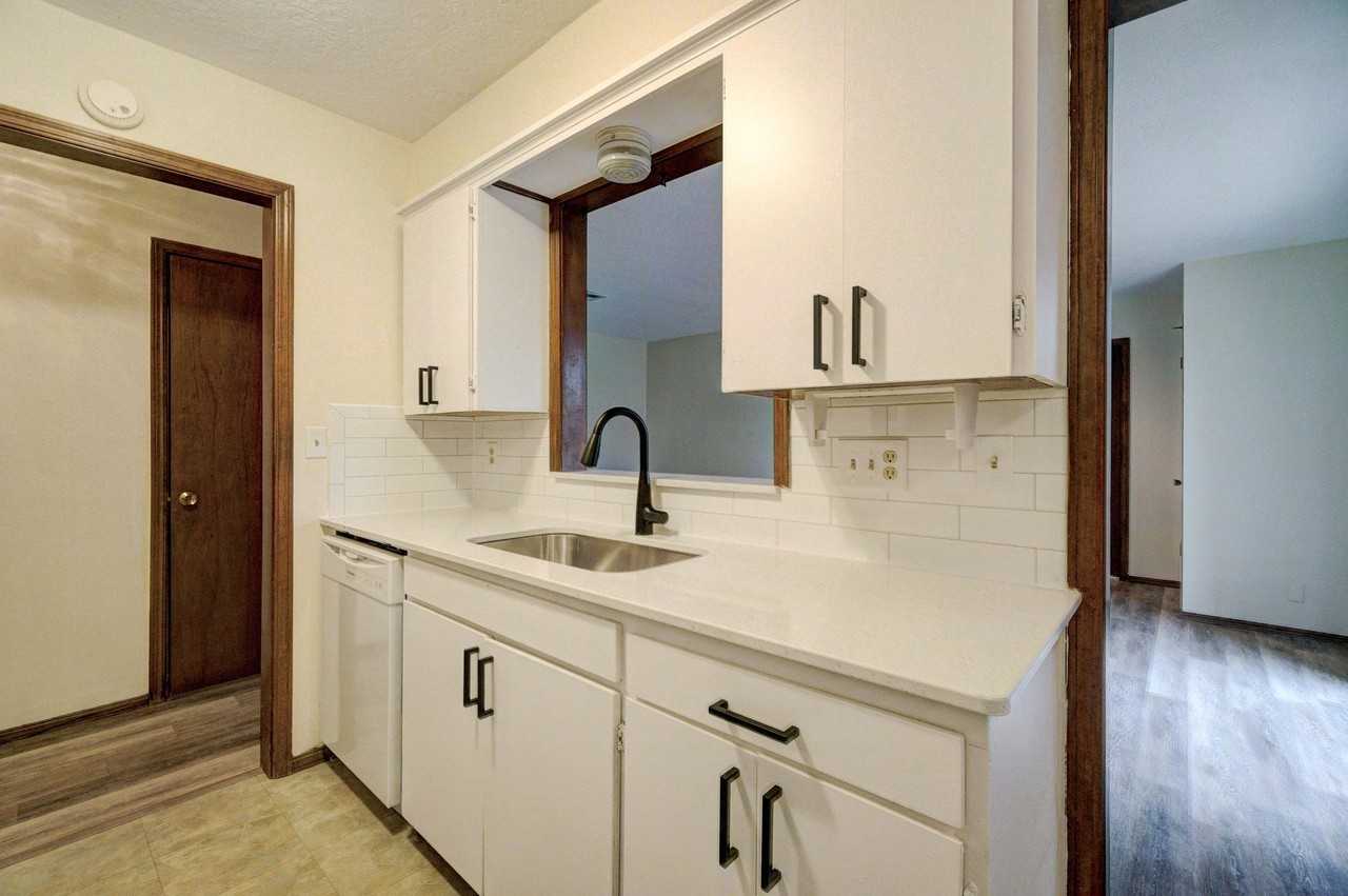 2244 Donna Dr #1 - Photo 7 of 16