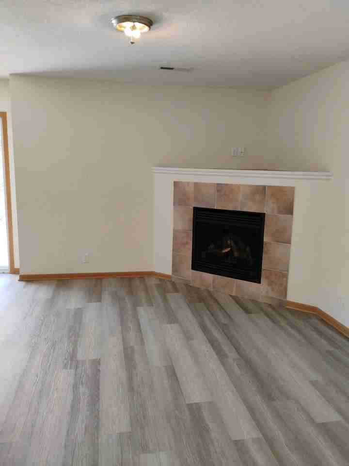 1205 Pebblecreek Dr #D - Photo 4 of 13