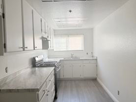 Classic and Modern 715 S Oxford Avenue Apartments! - Photo 1 of 1