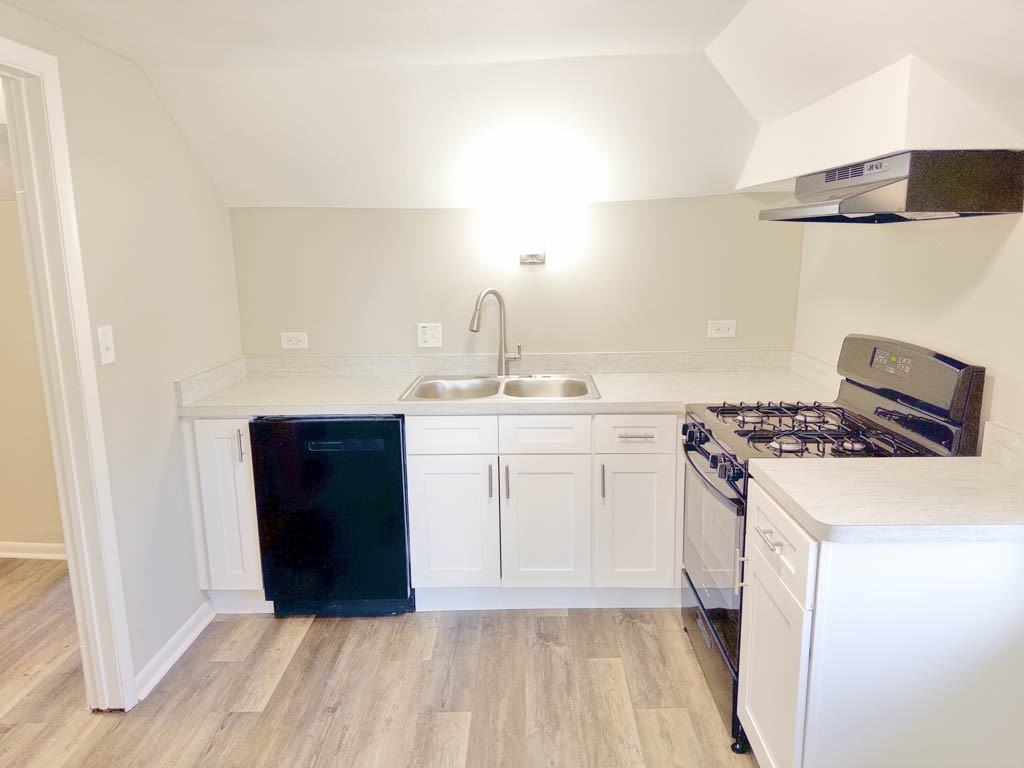 149 Hayes Ave #A - Photo 3 of 13