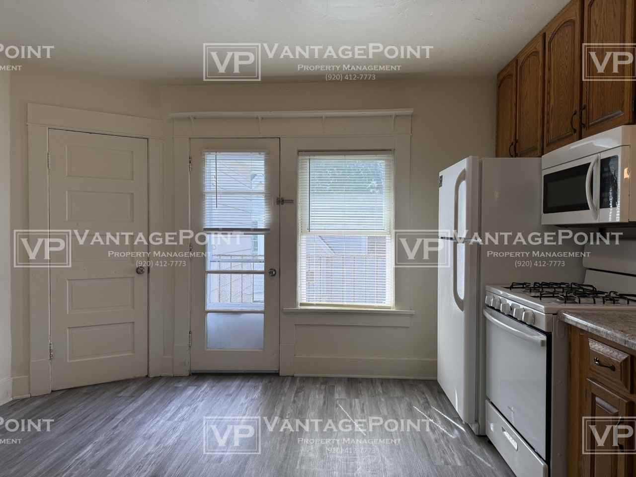 155 N Maple Ave #3 - Photo 6 of 12