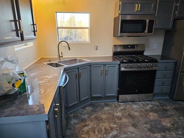41 Shady Brook Dr #1 - Photo 4 of 7