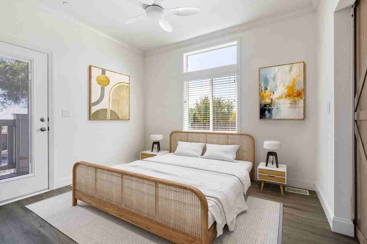 517 Calabasas Rd - Photo 3 of 50
