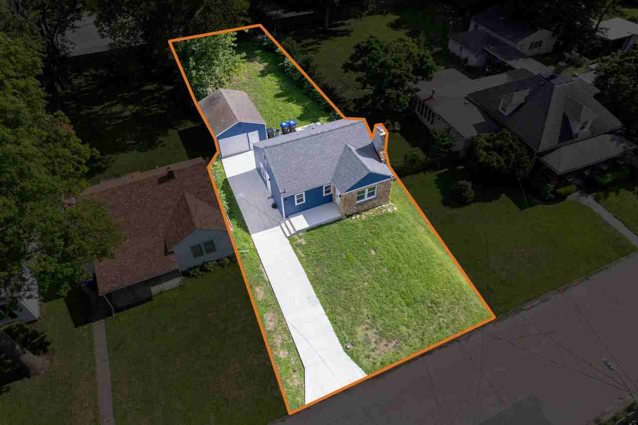 3313 Sw Front St - Photo 5 of 30