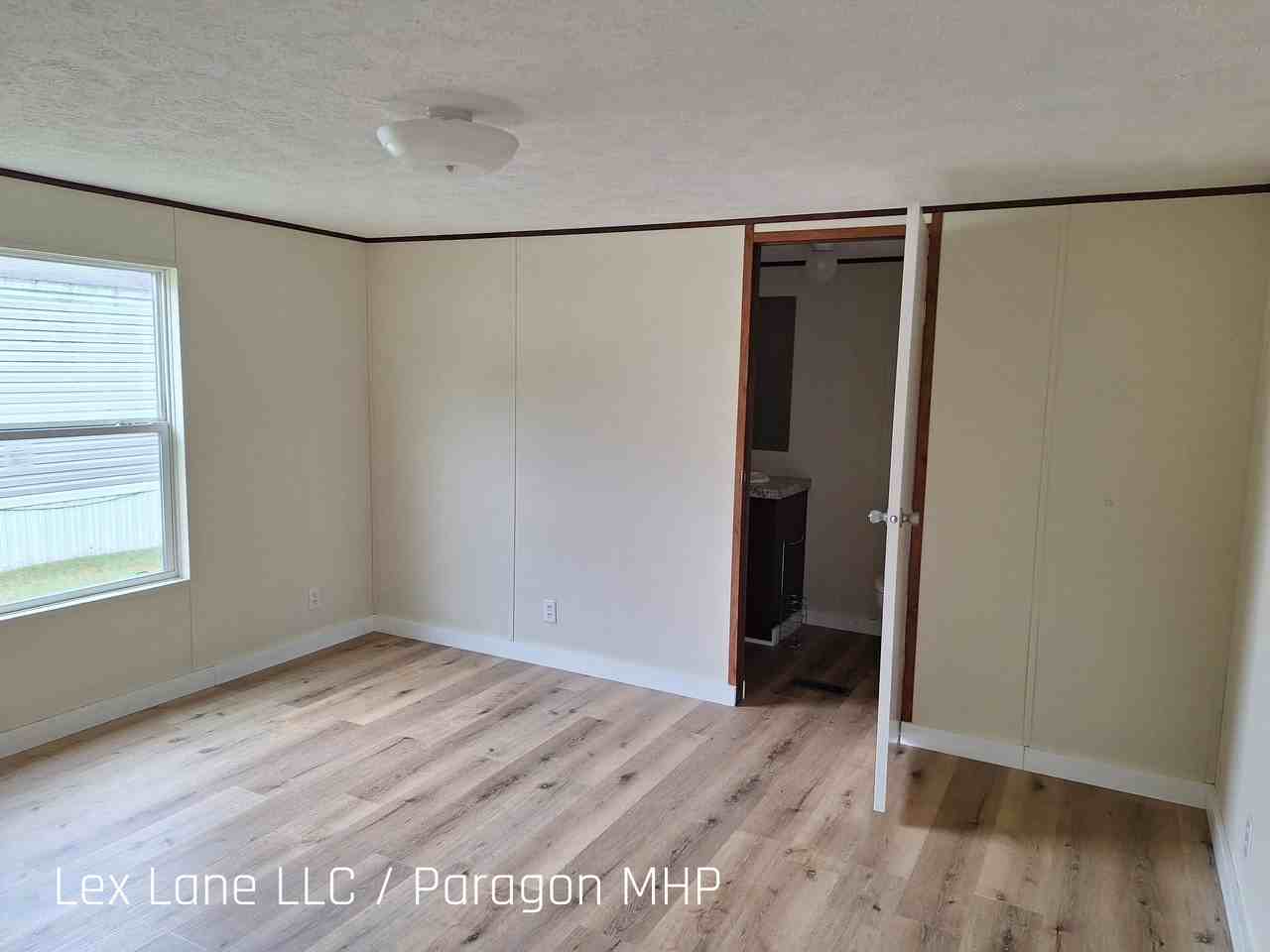 239 N Lex Ln #19 - Photo 5 of 8