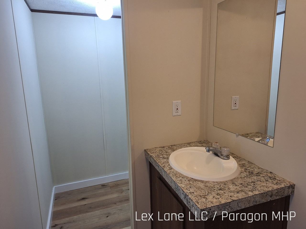 239 N Lex Ln #19 - Photo 7 of 8