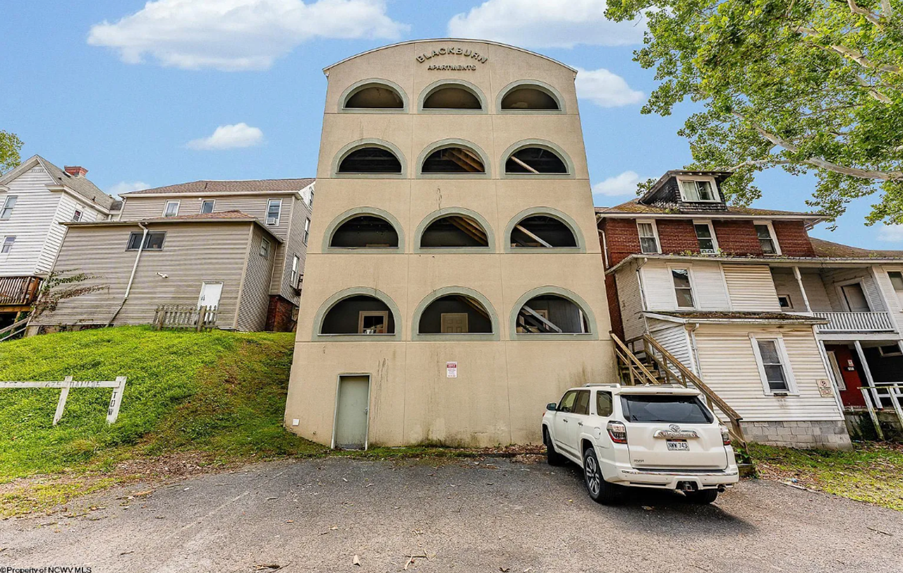 471 Dallas Street - Photo 2 of 13