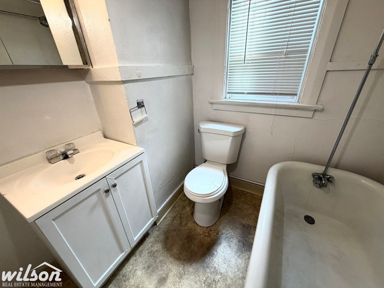 115 N Naches Ave - Photo 4 of 15