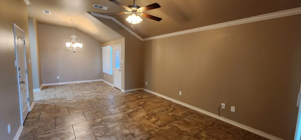 5605 Settlers Ct Apt B - Photo 2 of 21