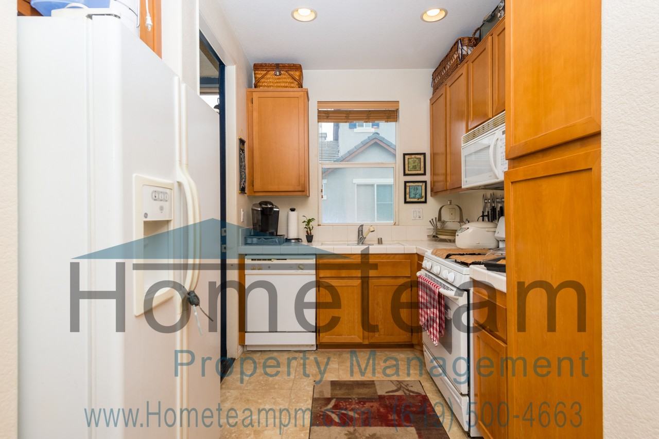 1549 Barberry Pl - Photo 2 of 24