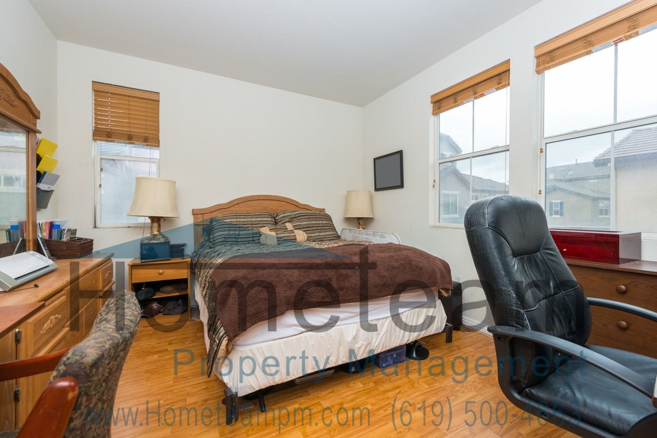 1549 Barberry Pl - Photo 6 of 24
