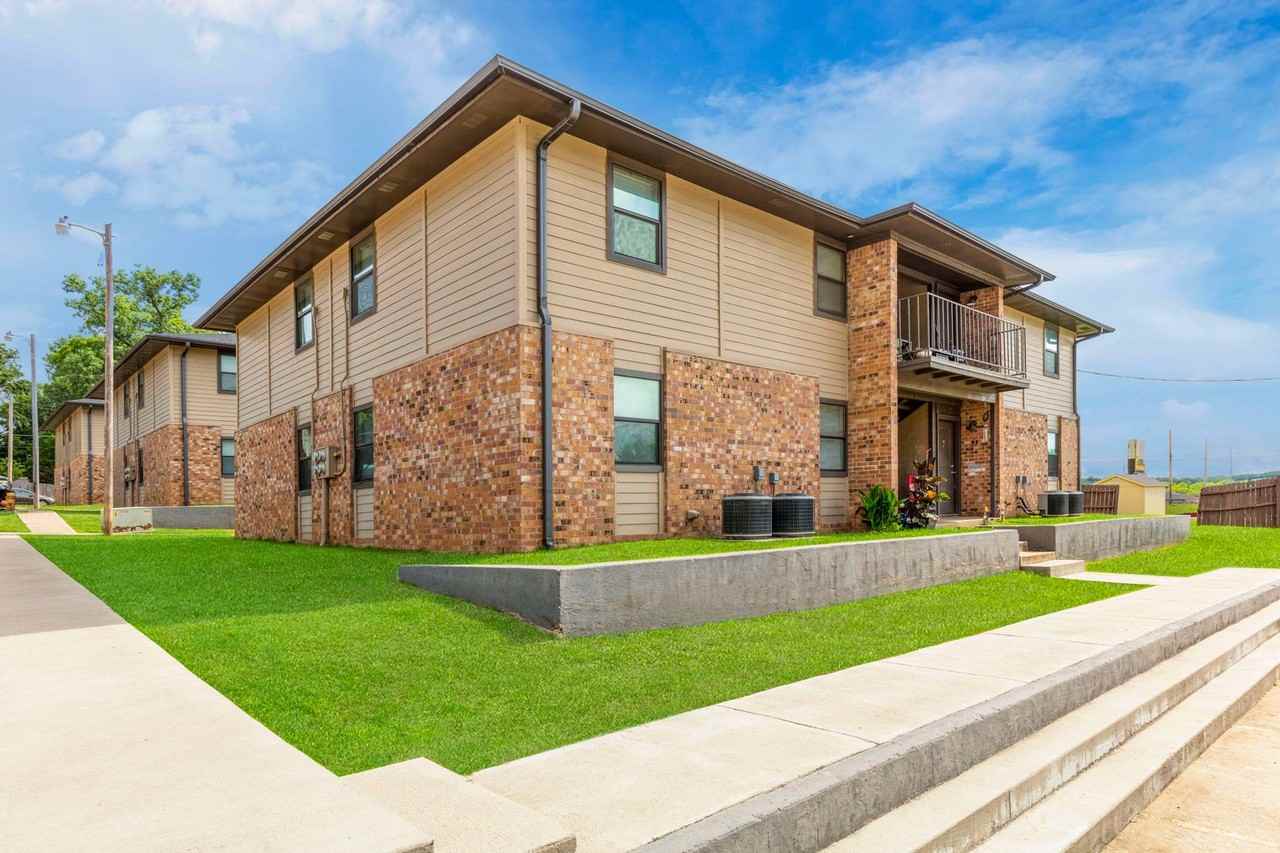 Forest Hill Apartments on 2nd - Photo 5 of 6