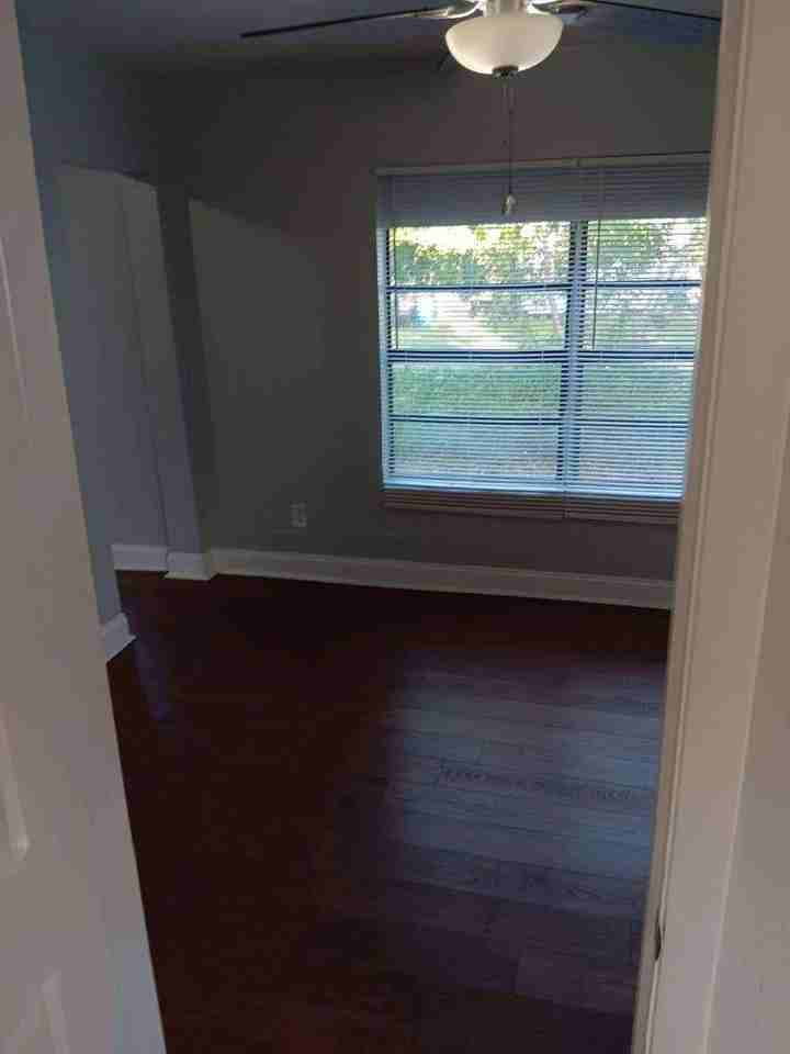 2962 Lincoln Blvd - Photo 4 of 14