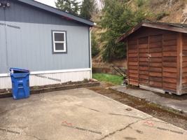 featured image of 2495 Ne Kresky Ave