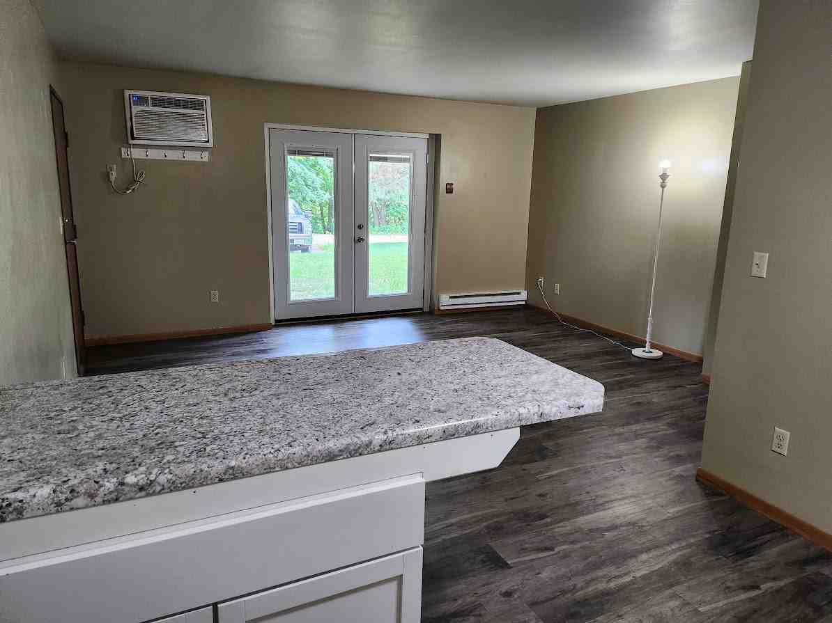 657 Foxtree Cir #6 - Photo 2 of 8