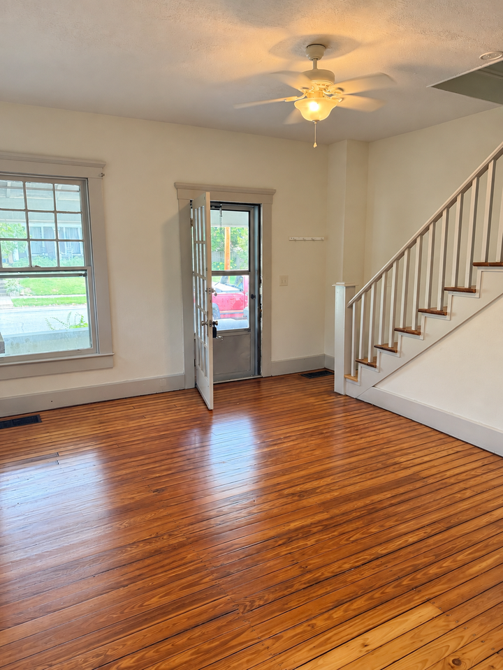423 Steele St #423STEELE - Photo 3 of 8