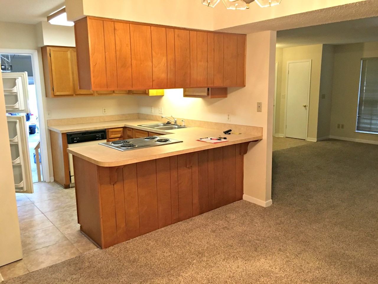 88 4th St - Photo 2 of 9
