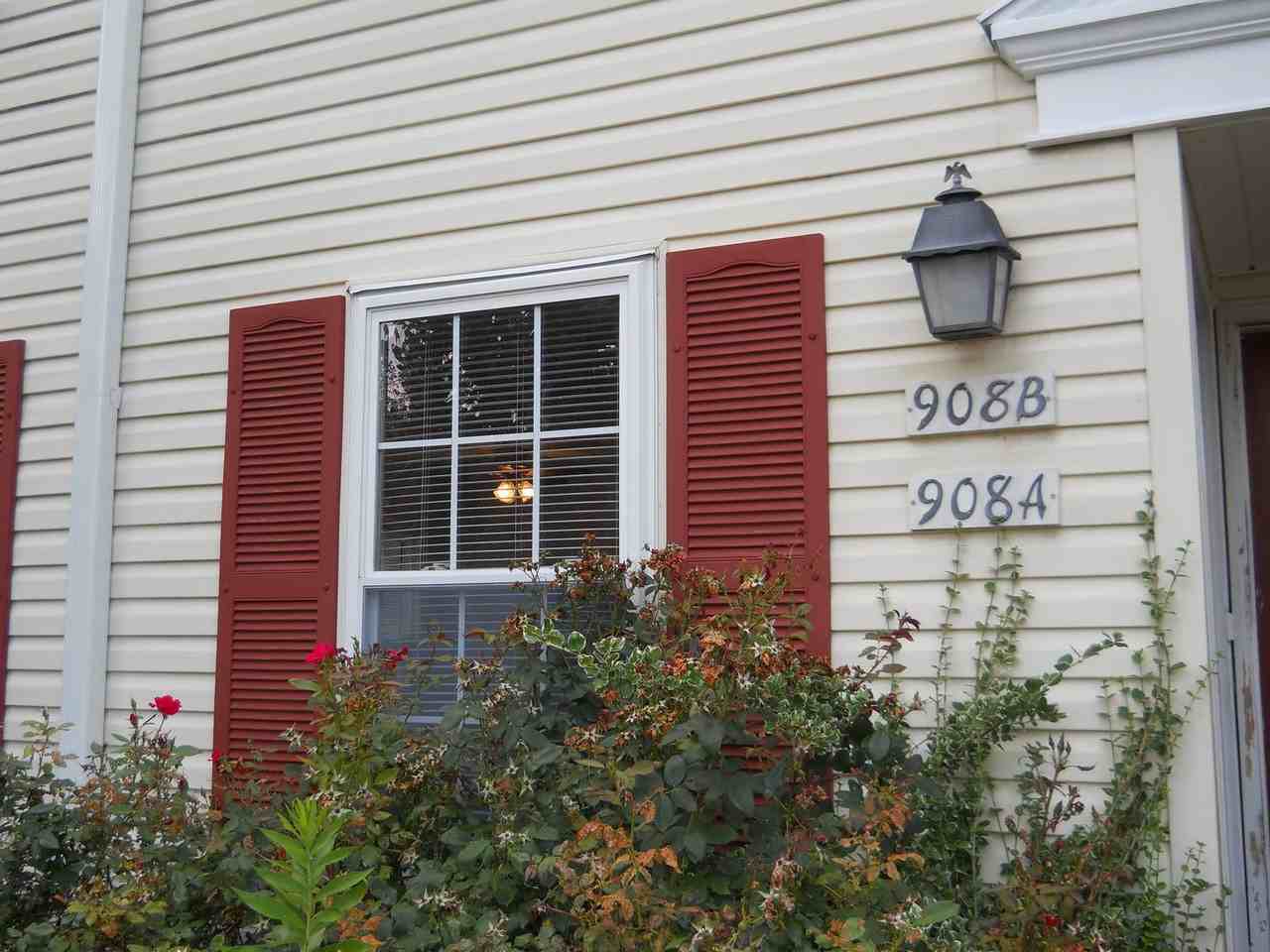 908A Stockton Ct - Photo 2 of 13