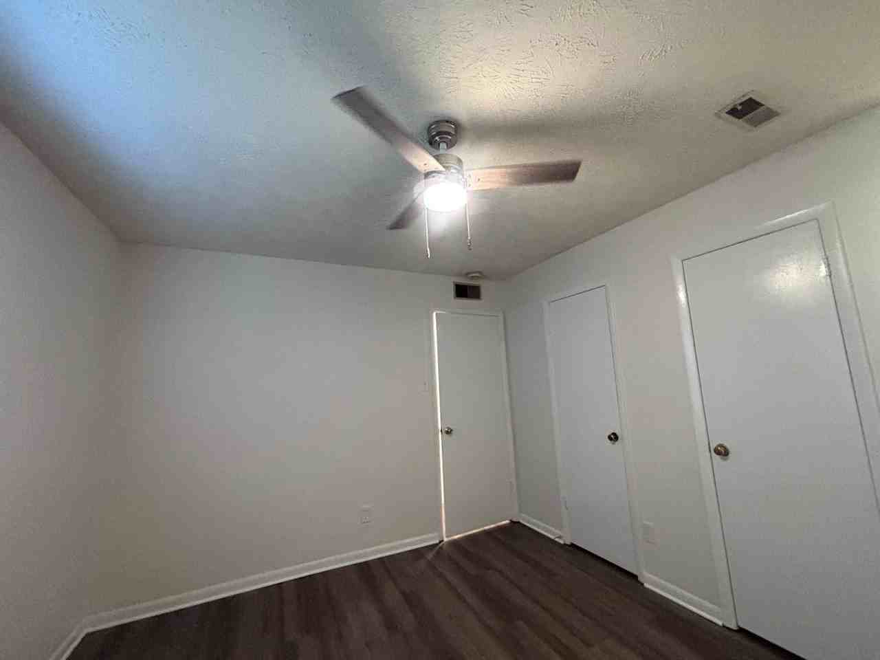 1000 Madiera Ct - Photo 7 of 12