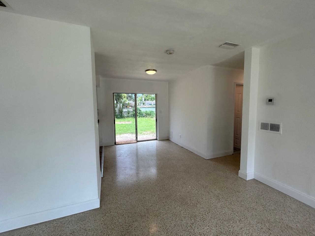 1148 Clearwater Rd - Photo 3 of 7