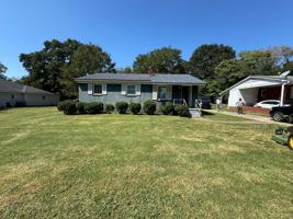 featured image of 608 Hamrick St