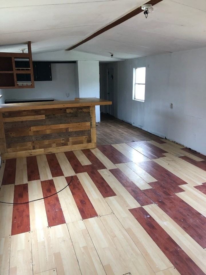 175 Nautilus St - Photo 4 of 5