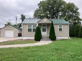 featured image of 821 Dubois Rd