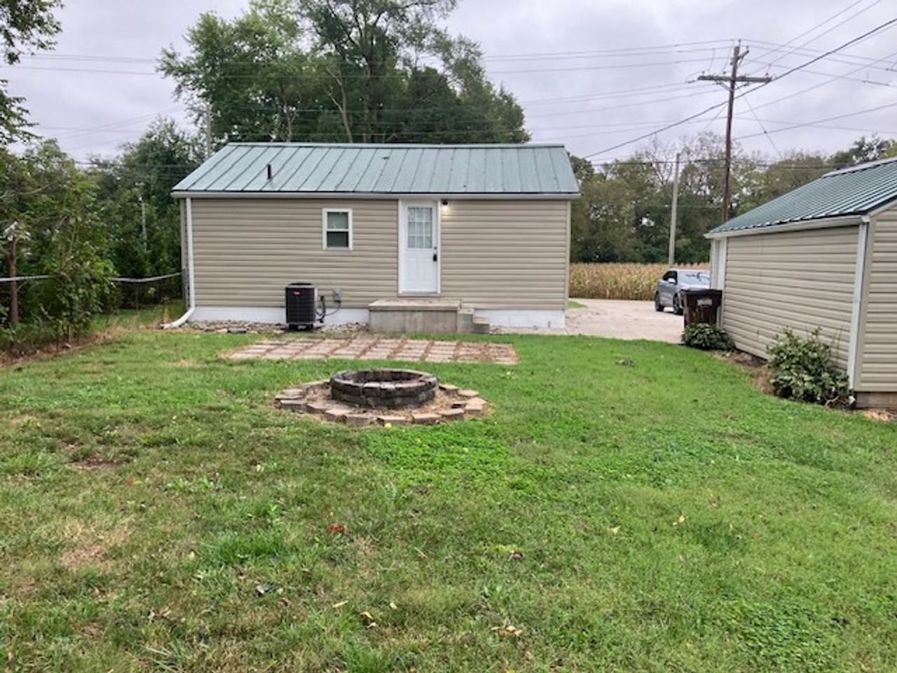 821 Dubois Rd - Photo 7 of 18