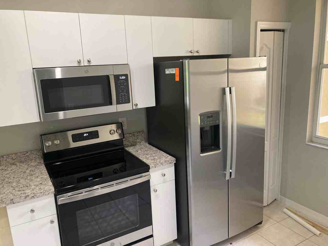 1346 Mainsail Dr - Photo 7 of 14