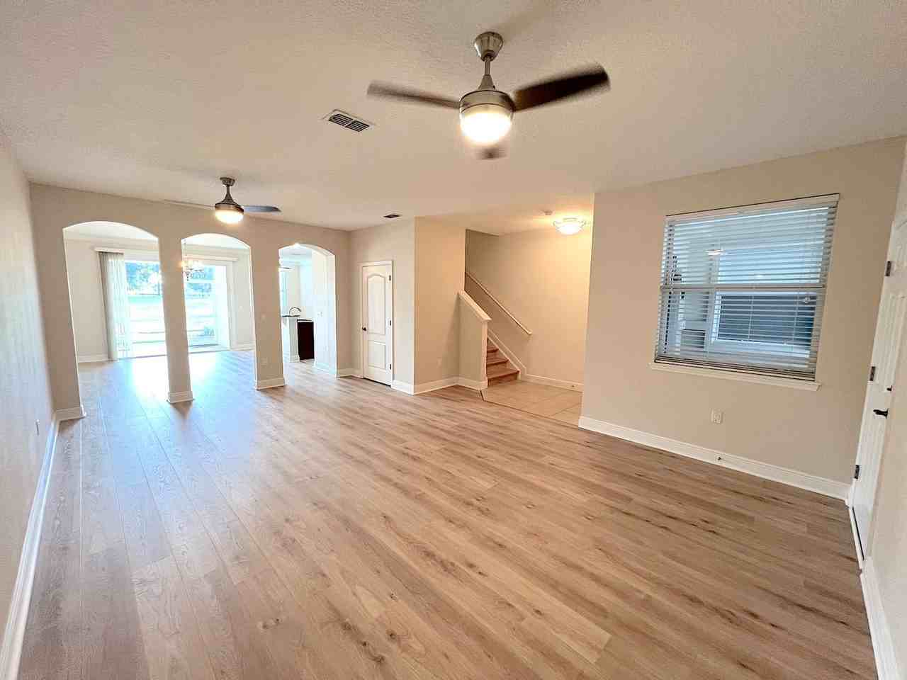 190 Riverview Bnd S - Photo 7 of 50