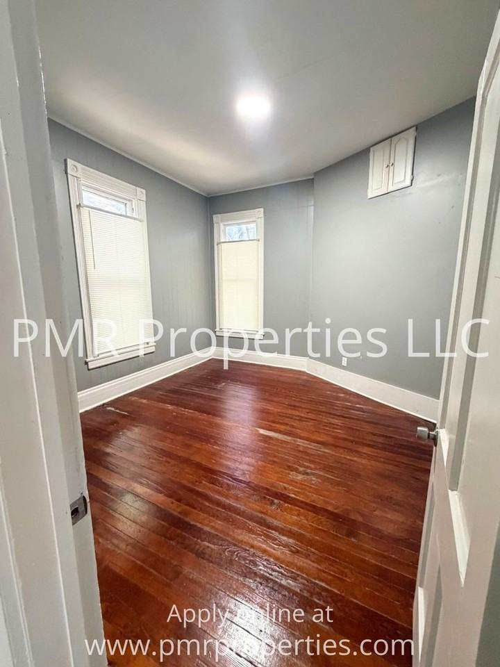 1318 N 20th St - Photo 5 of 8