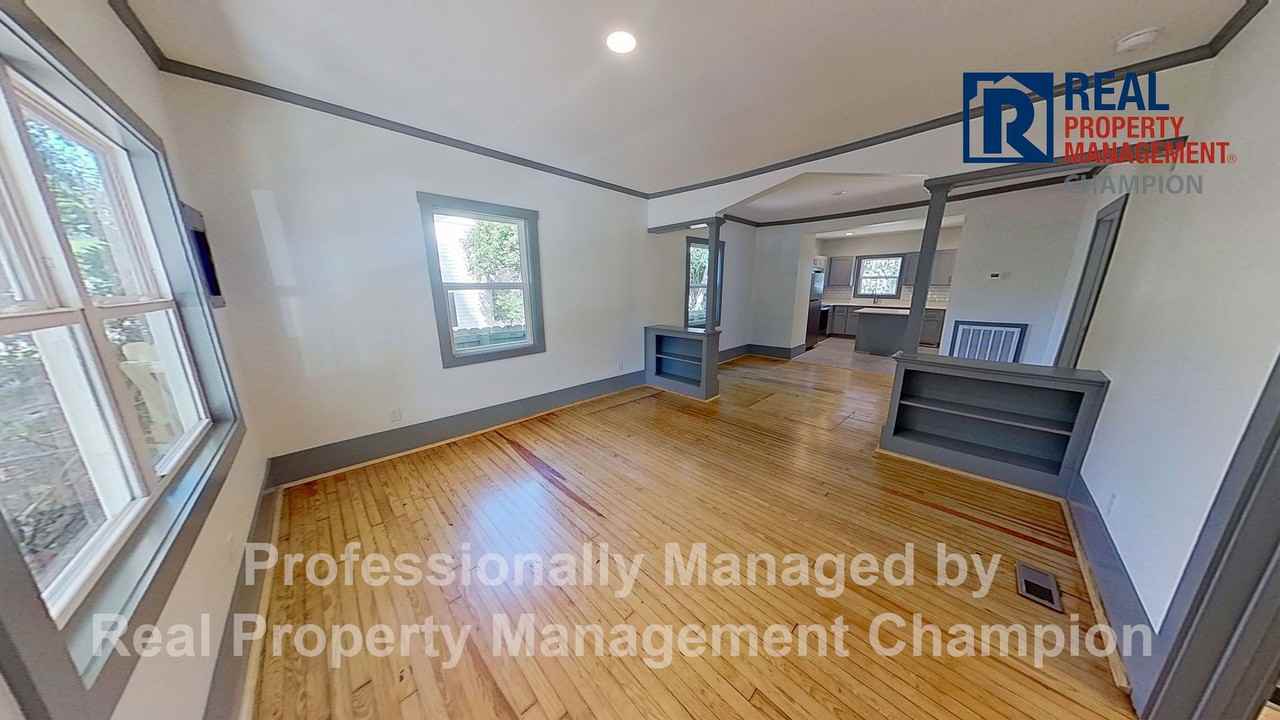 803 S 7th St - Photo 2 of 15