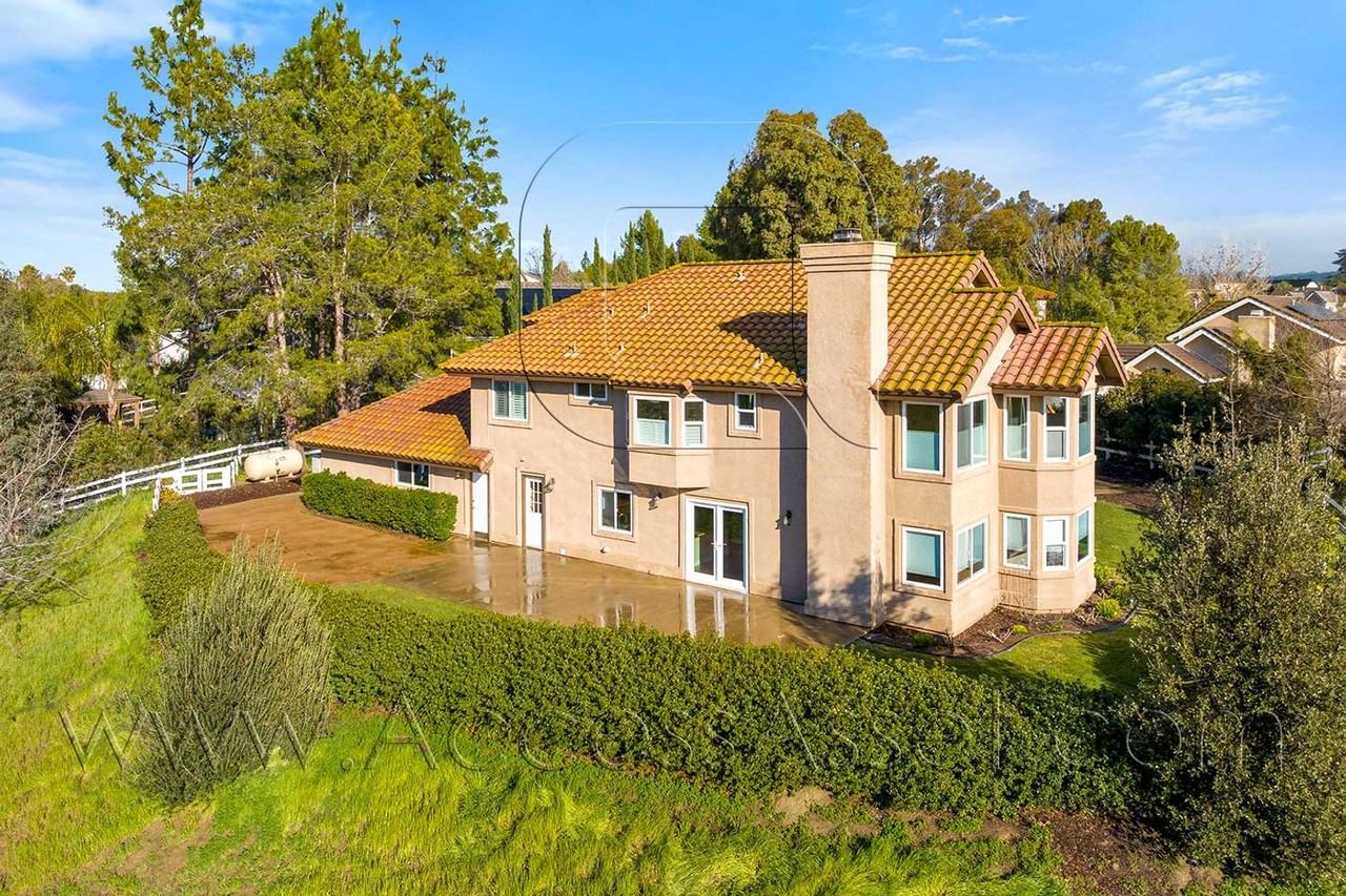 29620 Monte Verde Rd - Photo 4 of 42