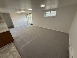 featured image of 911 E Iowa Ln #3