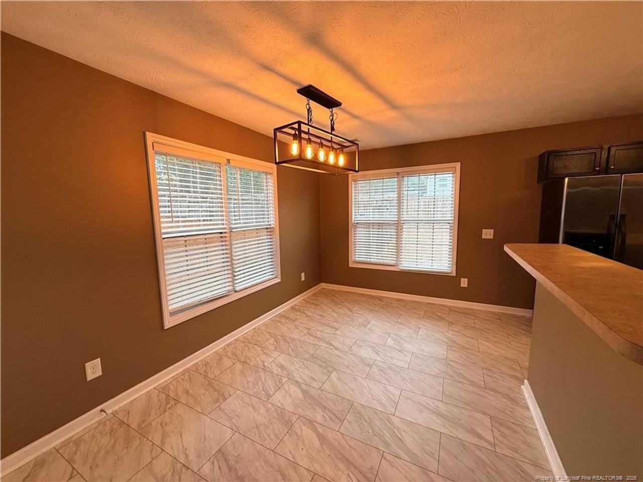 68 Sunridge Dr - Photo 4 of 21