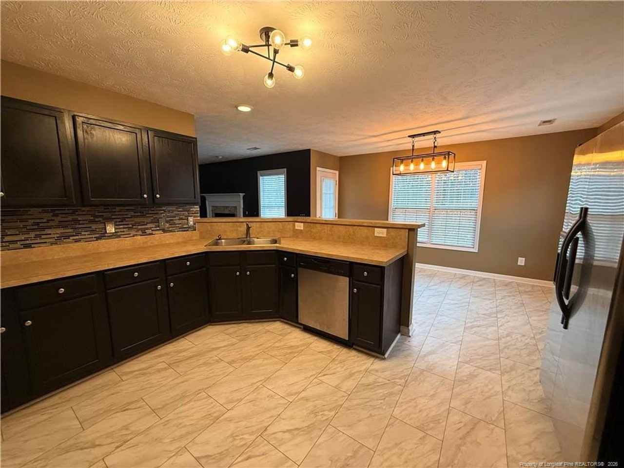 68 Sunridge Dr - Photo 7 of 21