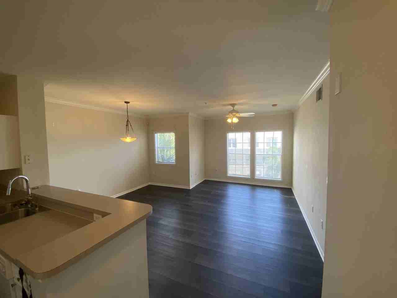 687 Celebration Ave - Photo 3 of 14