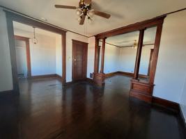 featured image of 1123 W Belden Ave