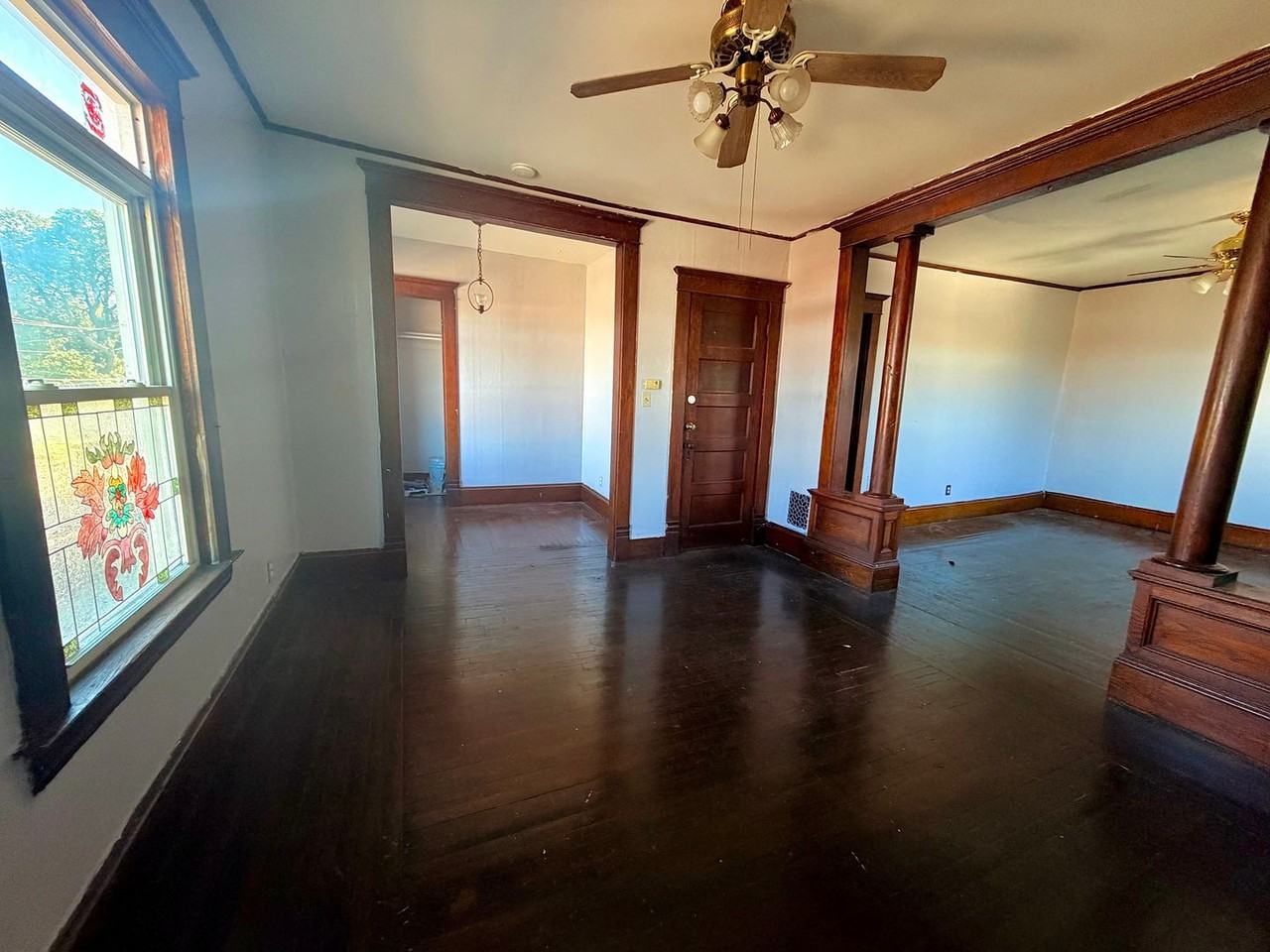1123 W Belden Ave - Photo 2 of 22