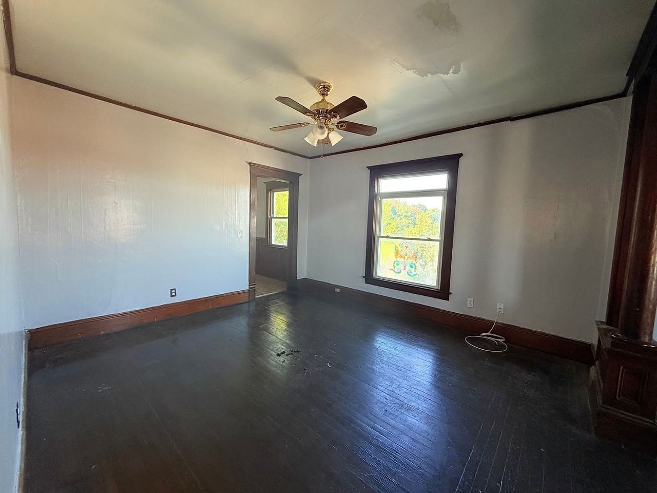 1123 W Belden Ave - Photo 6 of 22