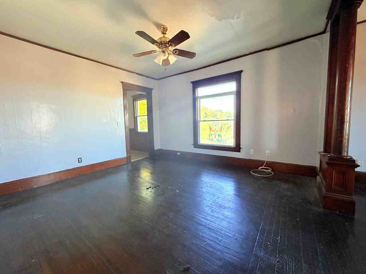 1123 W Belden Ave - Photo 7 of 22