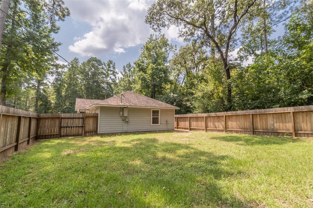 10755 Royal York Dr - Photo 2 of 22