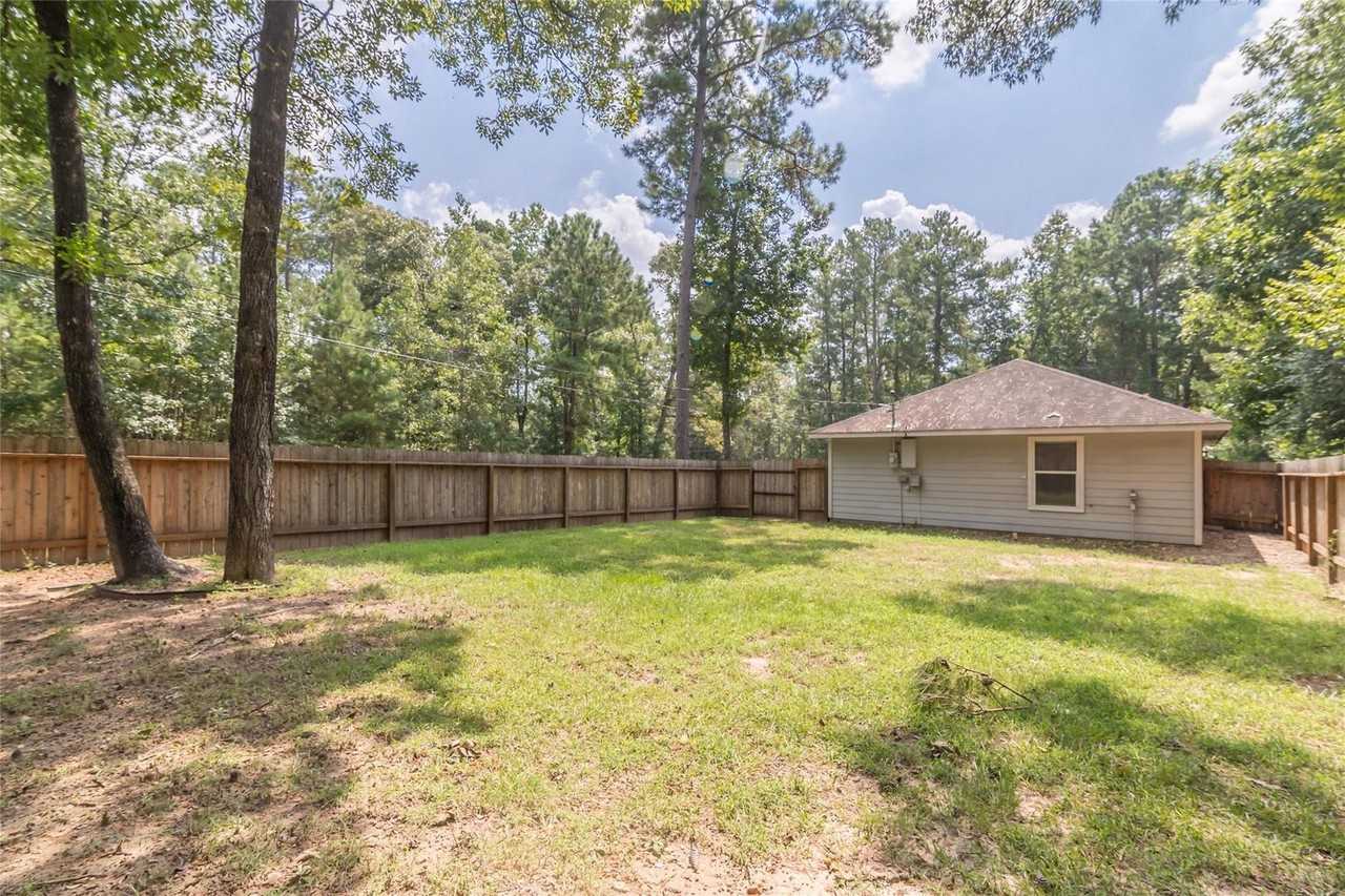 10755 Royal York Dr - Photo 3 of 22